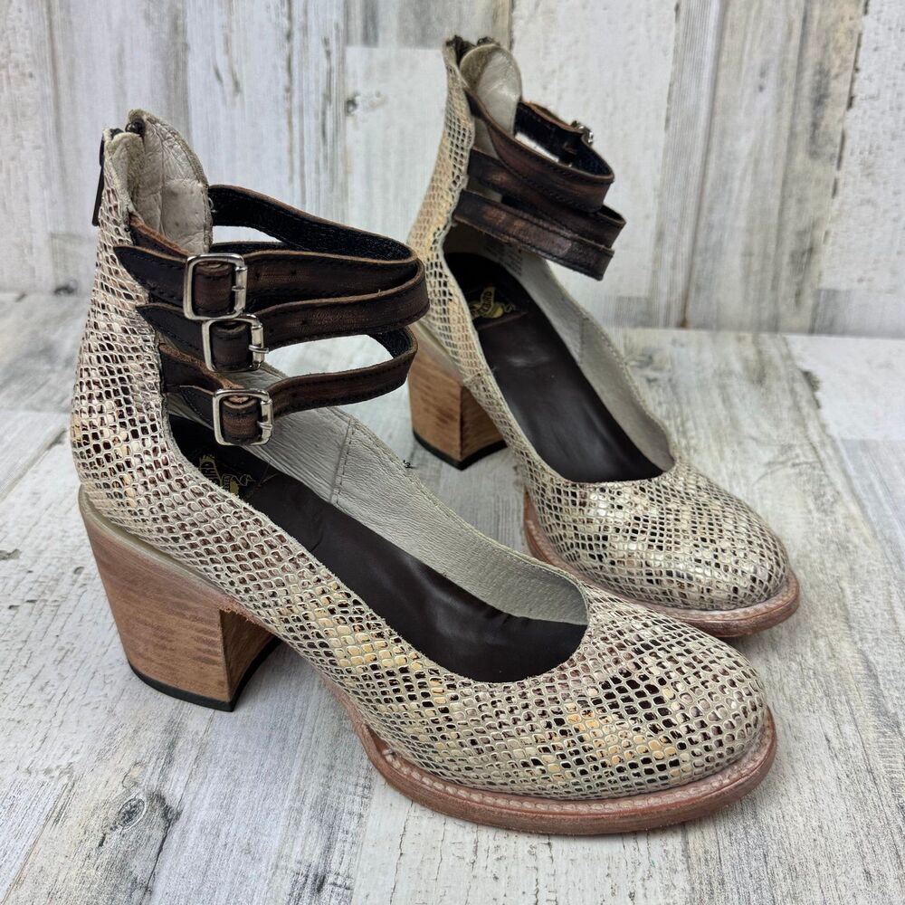 Freebird Randi Snakeskin Leather Boho Buckle Chunky Heels Booties Sandals size 8